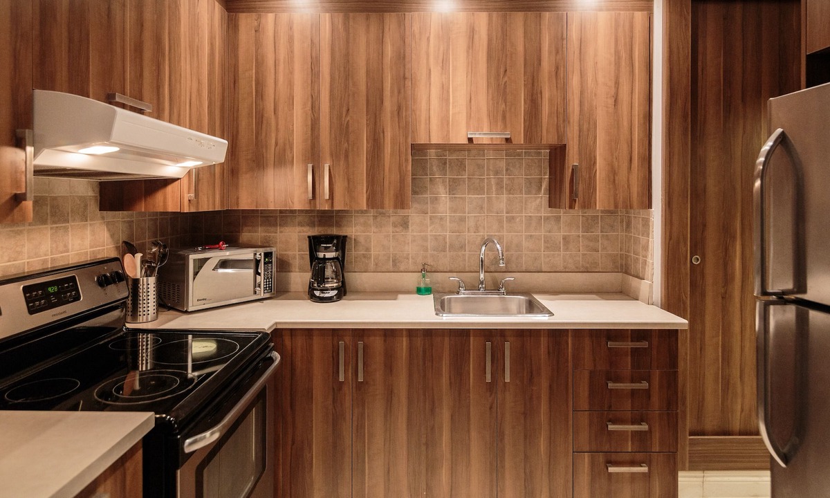 Milton Park Apartment | Beautiful 3BDR Urban Oasis in Downtown w/ Parking