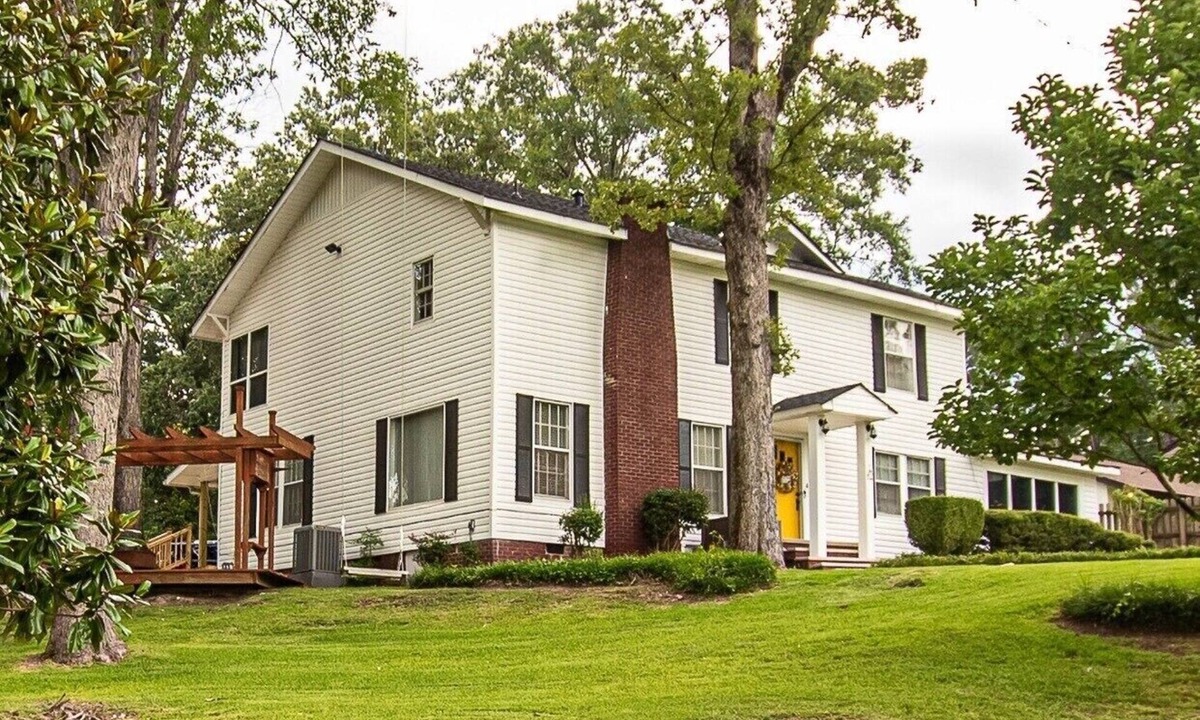 El Dorado House | Beautiful 6 Bedroom home