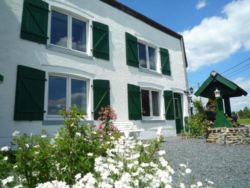 Engreux House | Beautiful and Authentic Cottage