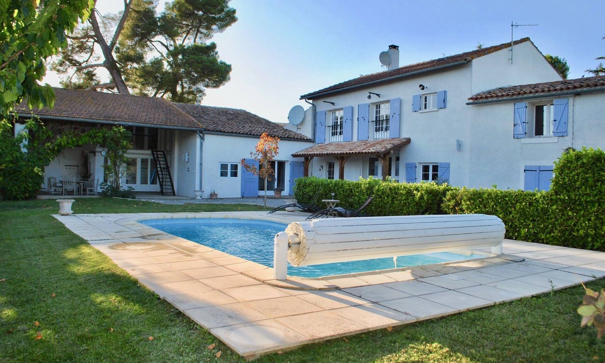 Alaigne House | Beautiful and spacious 5 bedroom house, with pool, set in 12 acres