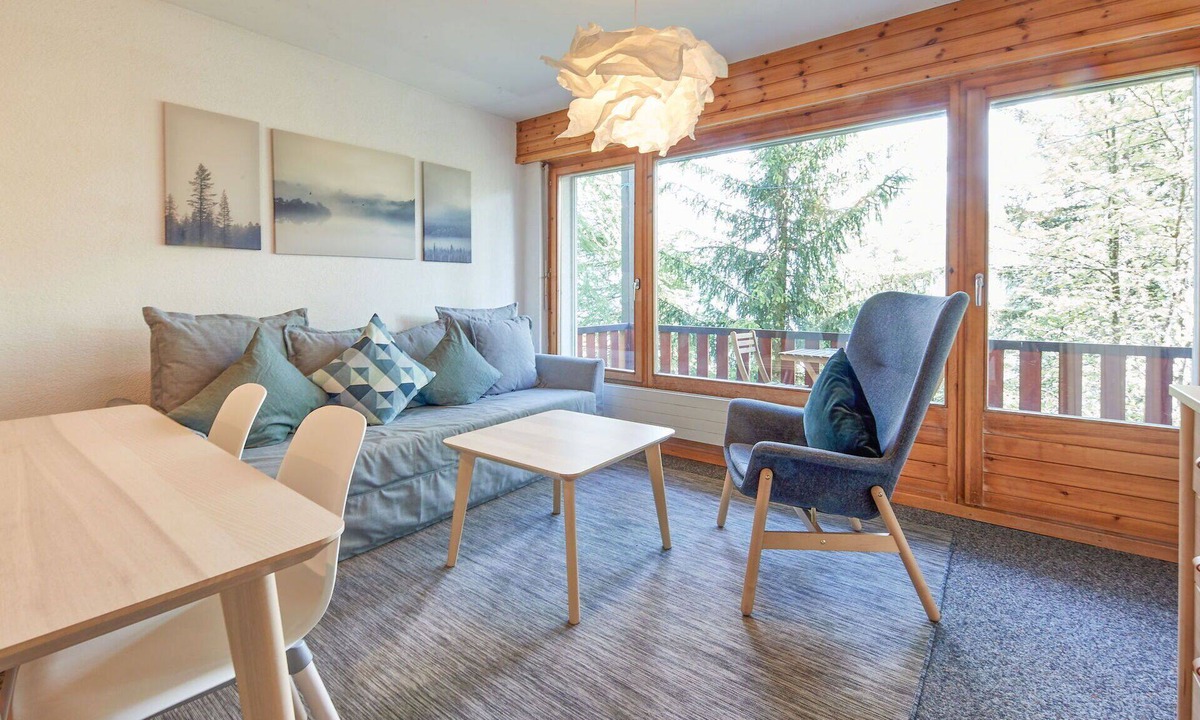 Heremence Apartment | Beautiful apartment for 4 guests with pool, WIFI, TV, balcony and panoramic view