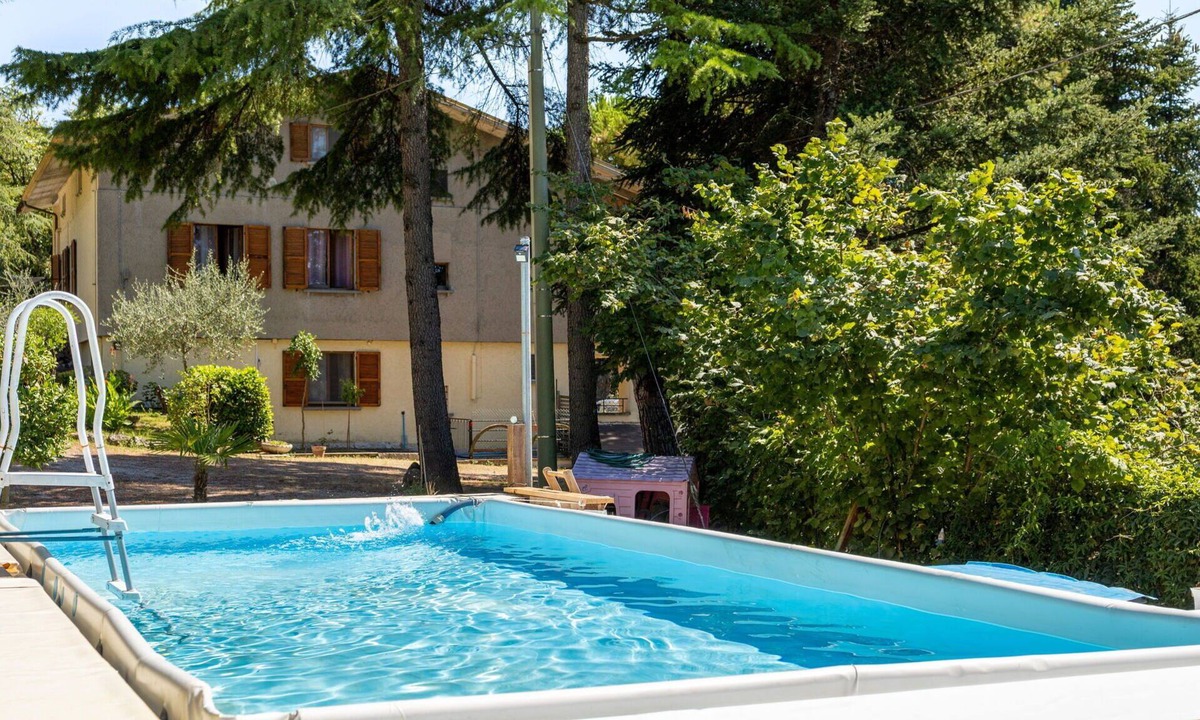 Monte Fabbri House | Beautiful apartment in villa with pool, WIFI, TV, pets allowed and panoramic view, close to Urbino