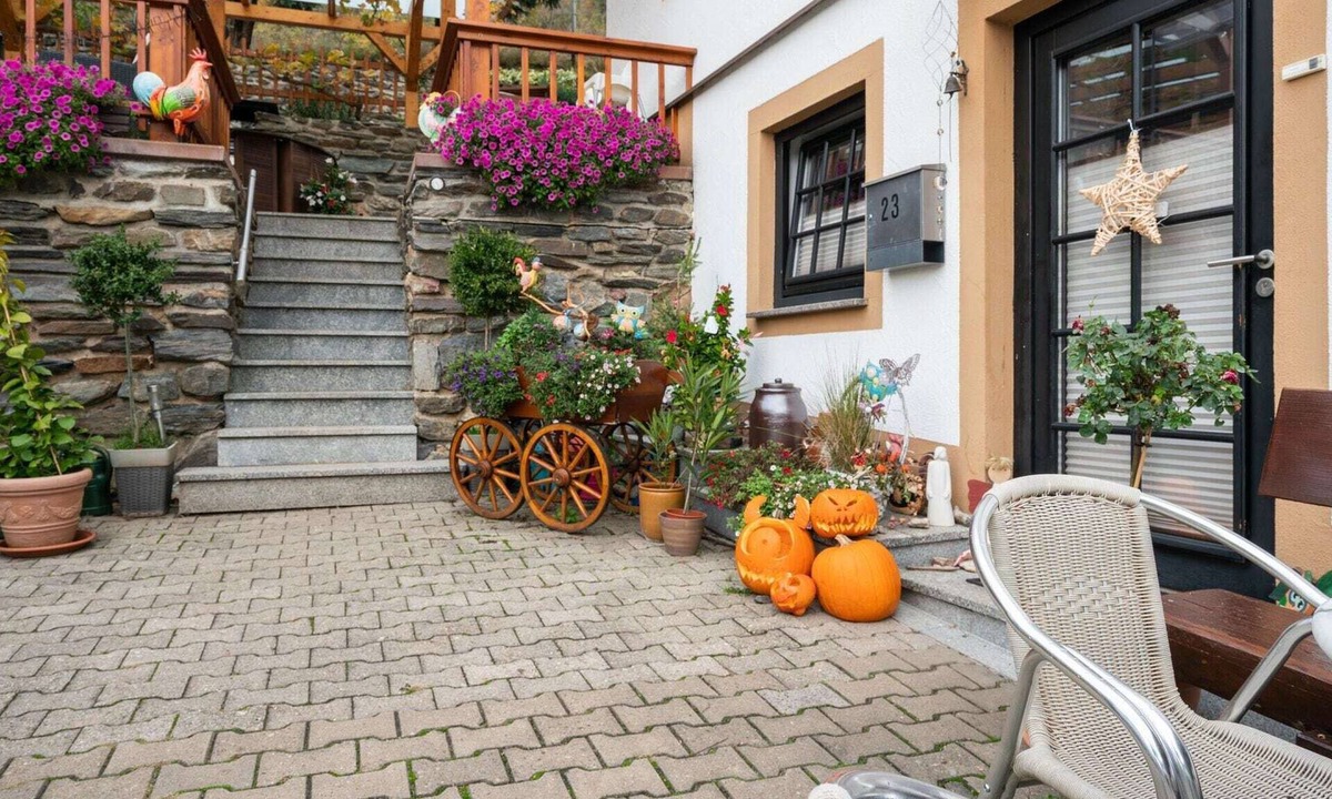 Merschbach Apartment | Beautiful Apartment in Merschbach with Garden