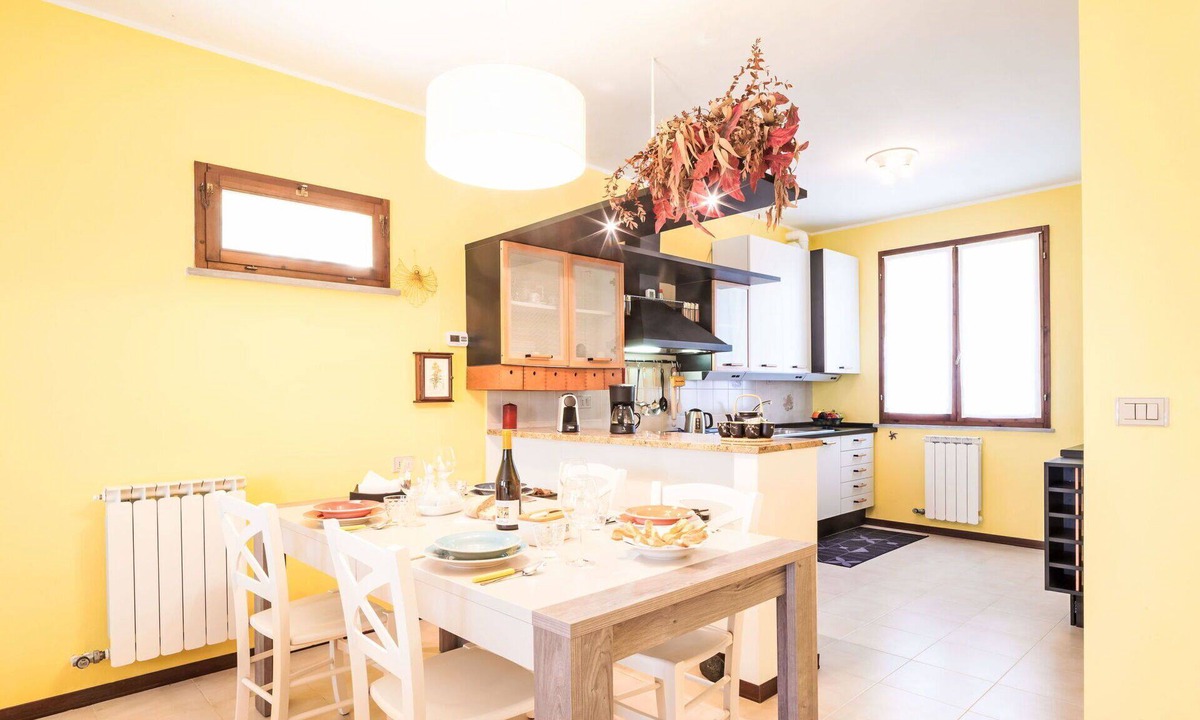 Vernazza Apartment | Beautiful apartment for 5 guests with A/C, WIFI, pool, TV and terrace