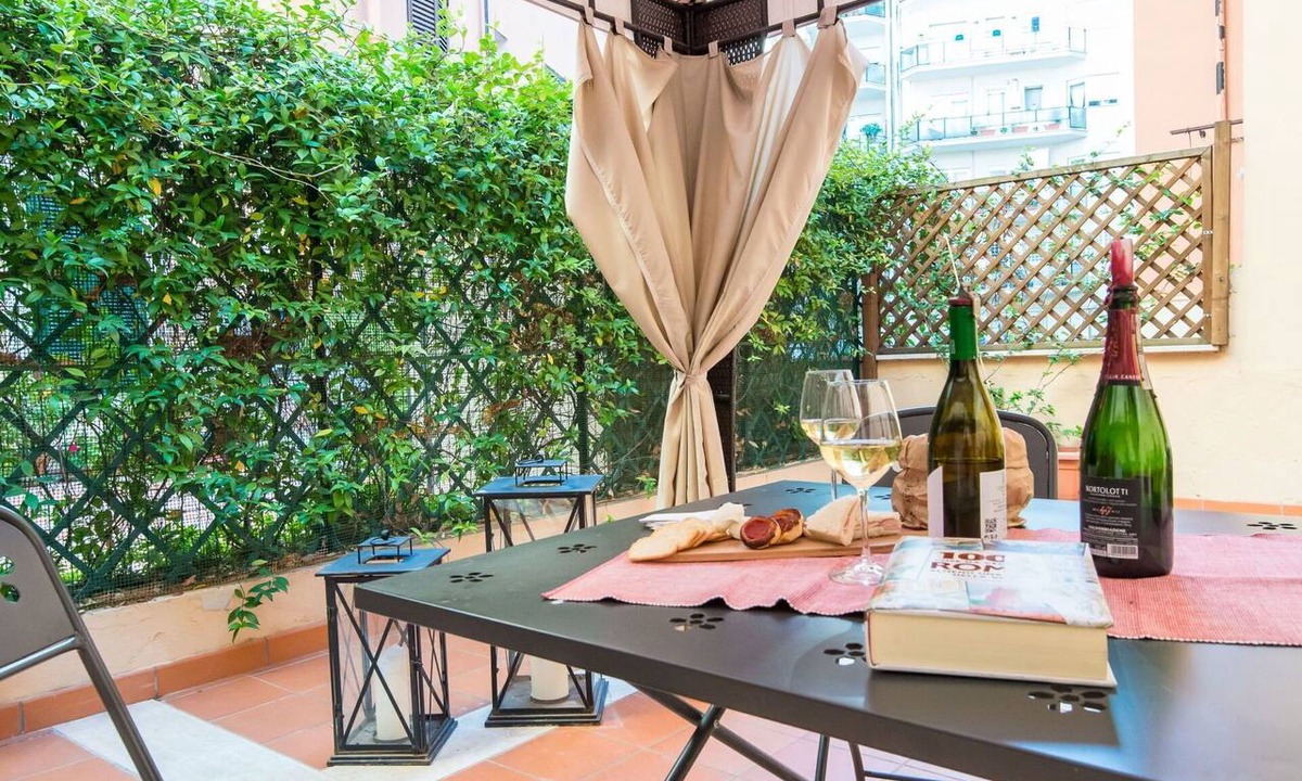 Quartiere XIII Aurelio Apartment | Beautiful apartment for 4 guests with A/C, WIFI, TV, terrace and pets allowed