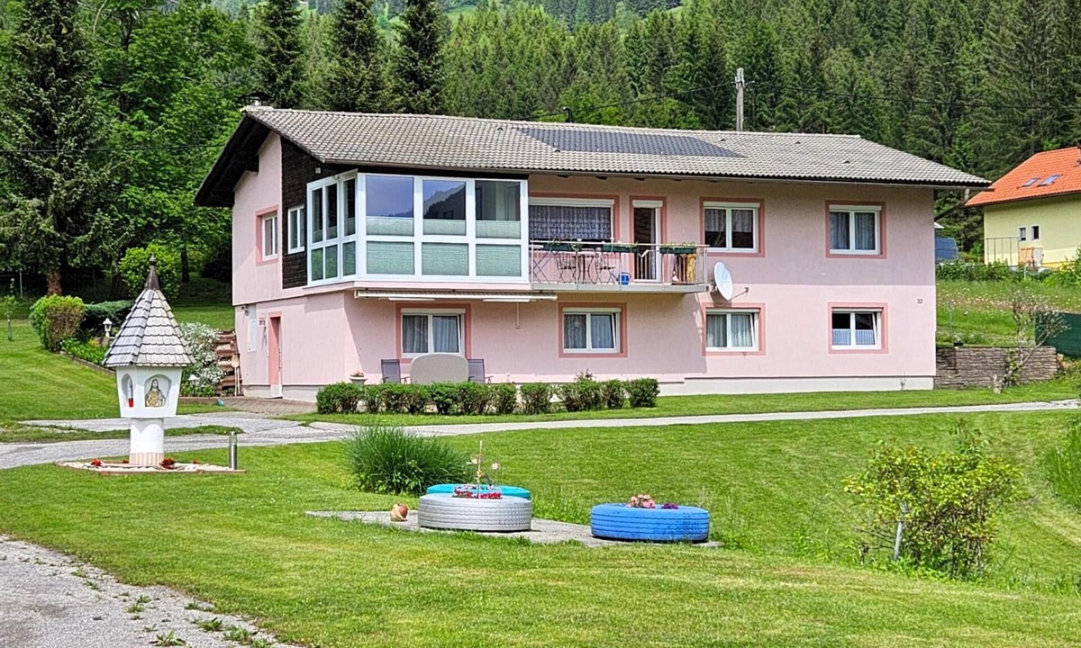Arriach Apartment | Beautiful apartment with mountain views