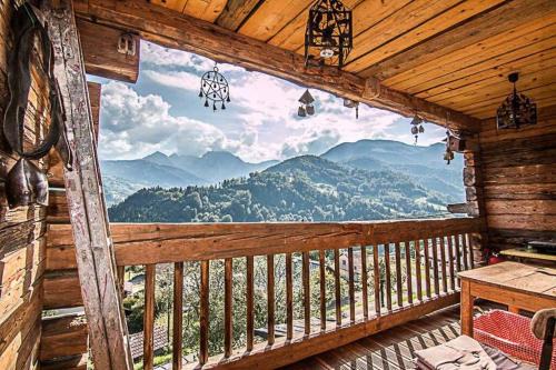 Les Clefs Ski Chalet | Beautiful, atypical loft in the Aravis