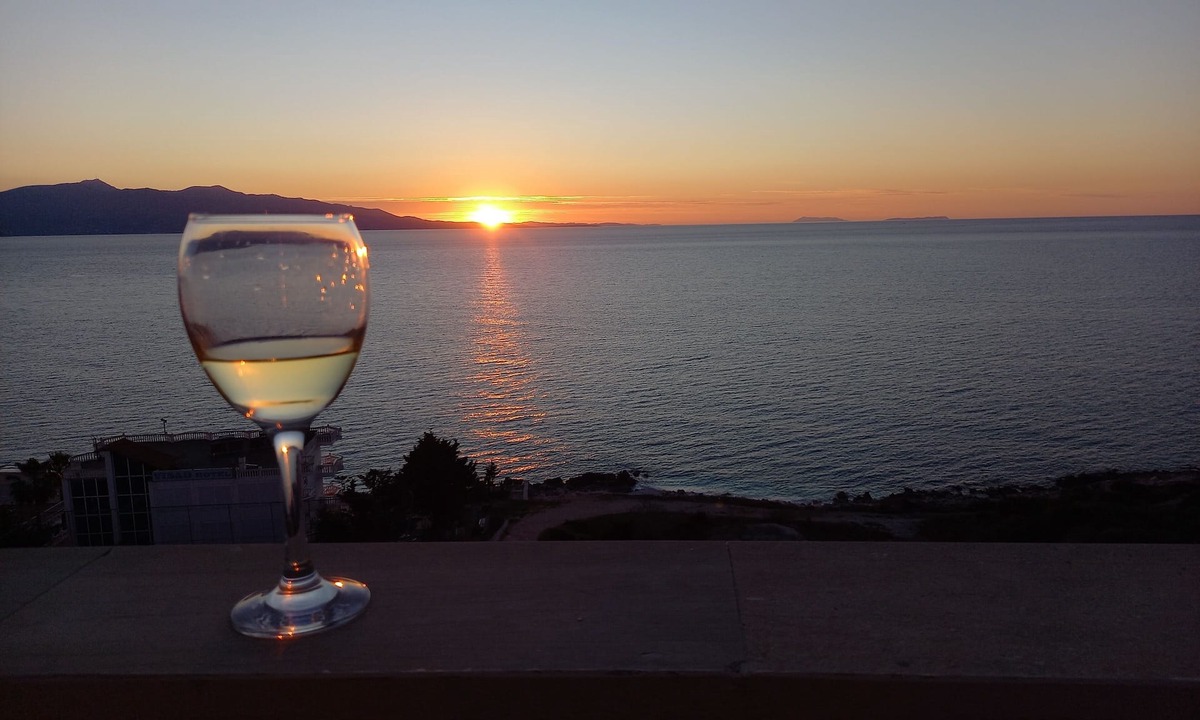 Sarande Apartment | Beautiful beachfront apartment on the beach with sea views and 2 balconies