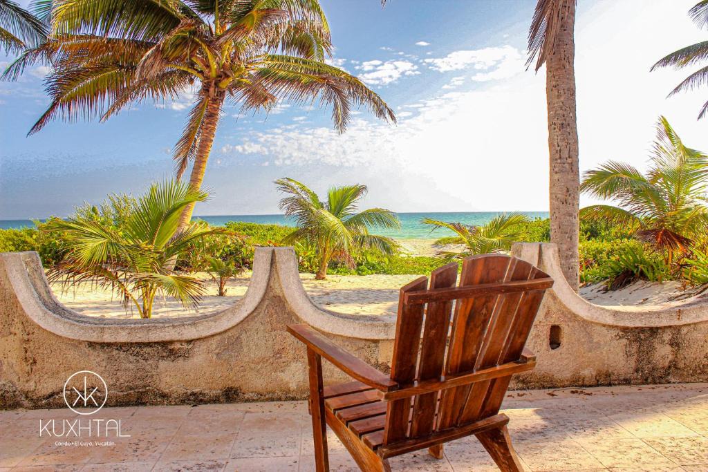 El Cuyo Apartment | Beautiful beachfront condo!!! Kuxhtal