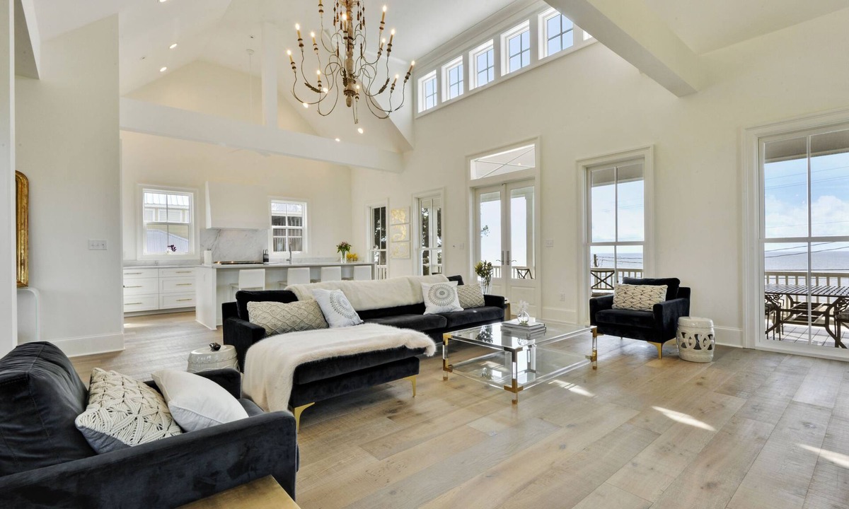Waveland House | Beautiful Beachfront Home! Enjoy the Best of Waveland and Bay St Louis