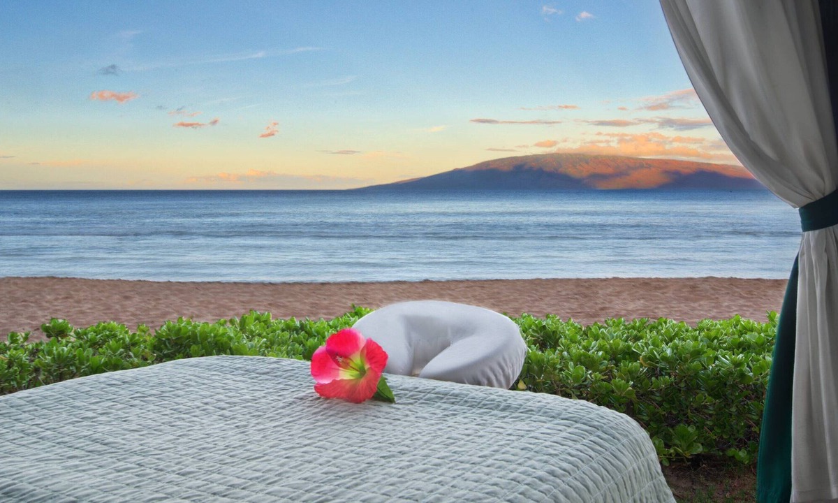 Lahaina Resort | BEAUTIFUL BEACHFRONT OCEAN CLUB RETREAT + PREMIUM AMENITIES, 2BR MOLOKAI SUITE