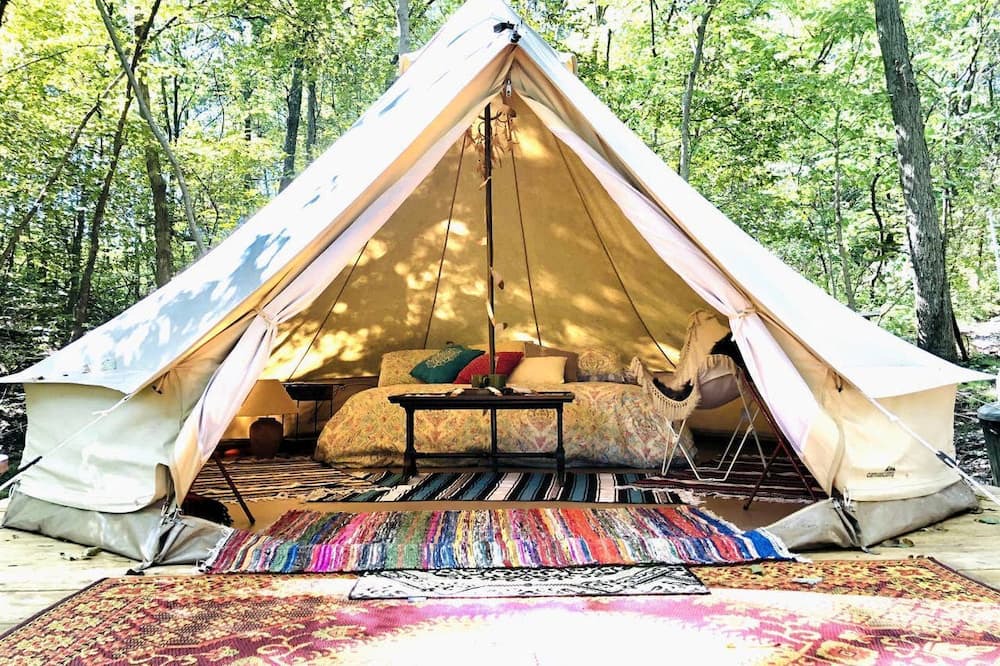 Excelsior Springs RV Rental | Beautiful Bell Tent Rental near Kansas City for Glamping in Missouri