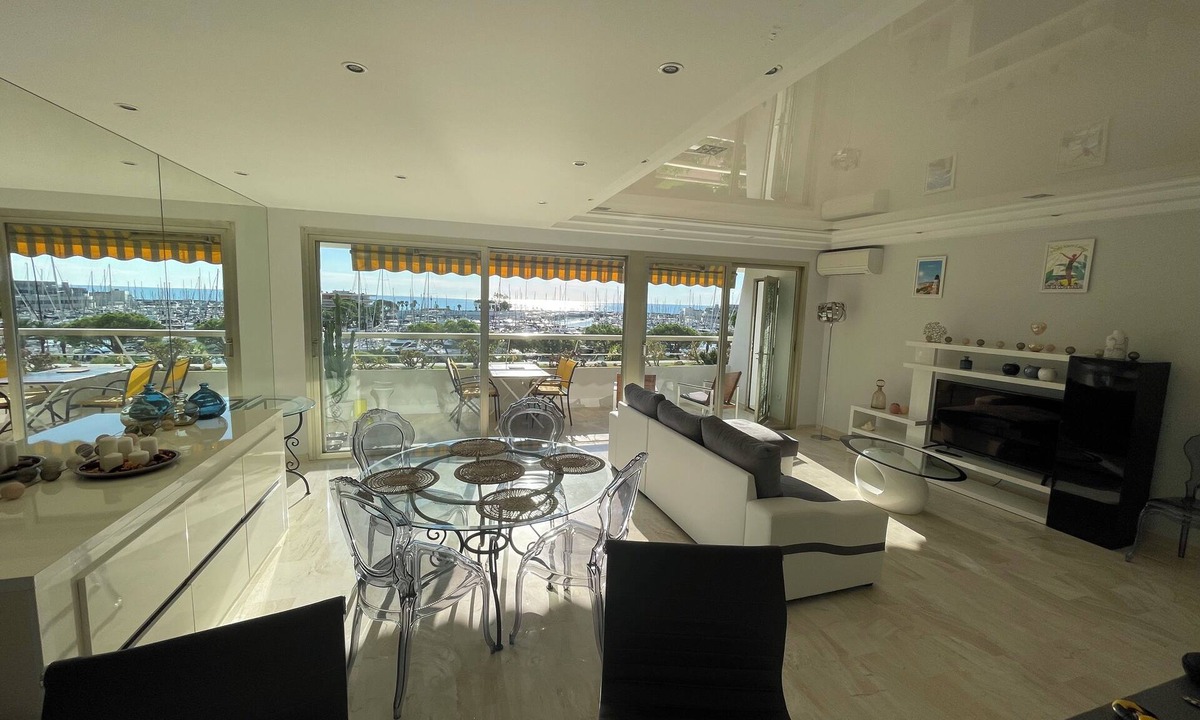 Villeneuve-Loubet Apartment | Beautiful, bright apartment. Marina Baie des Anges, superb view. 3-star rating