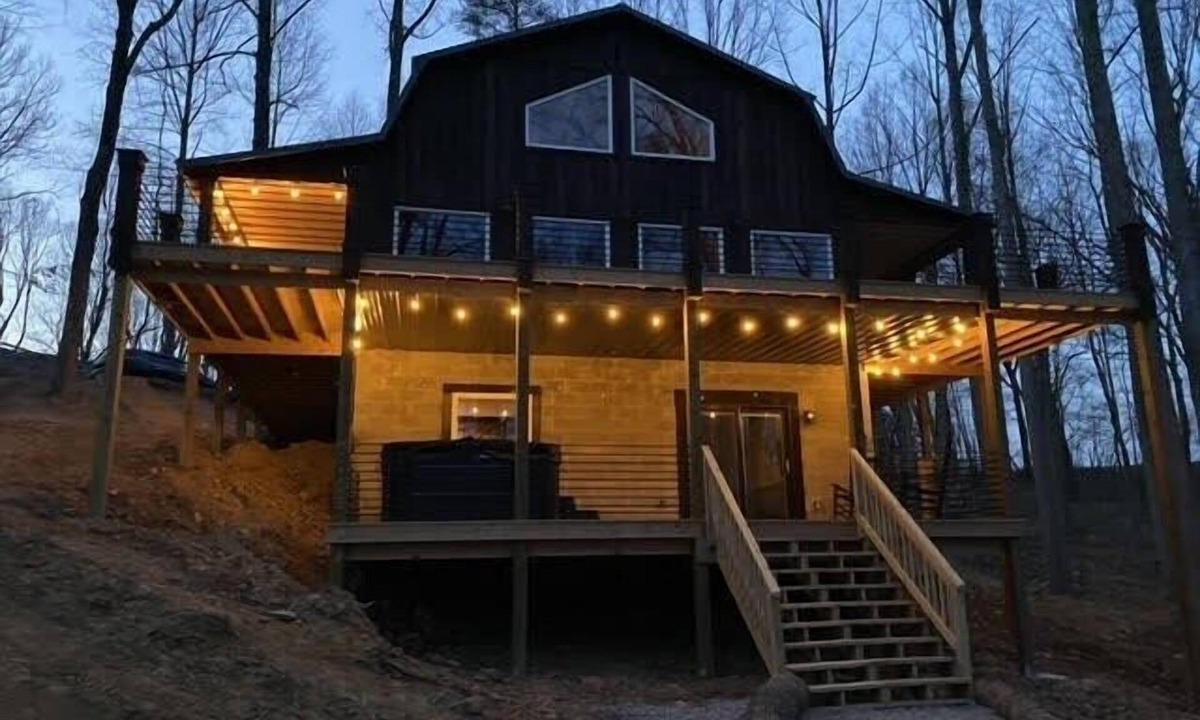 Rockbridge Cabin | Beautiful Cabin on 20 Acres in Hocking Hills