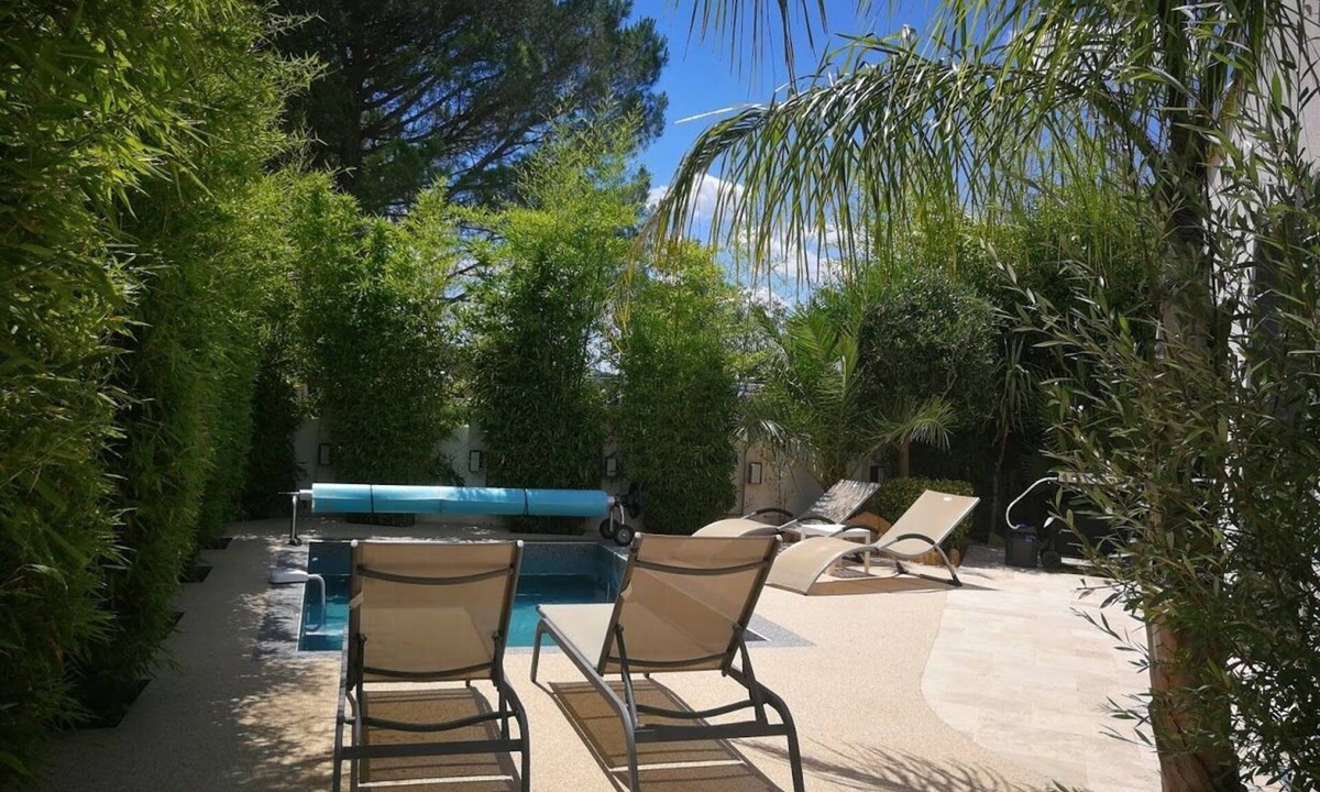 Les Arcs-sur-Argens Villa | Beautiful contemporary villa close to azure and lake