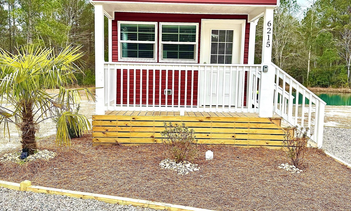 Ocean Isle Beach House | Beautiful cottage for relaxing with family and nature