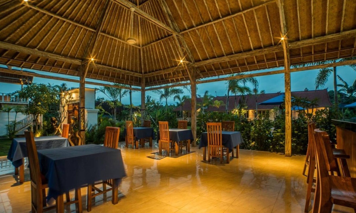 Mushroom Bay Cottage | Beautiful Cottage in Nusa Lembongan, Spacious Garden Area with Pool