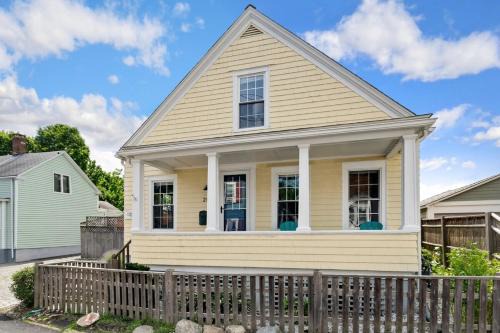 Bristol House | Beautiful Cottage in Downtown Bristol