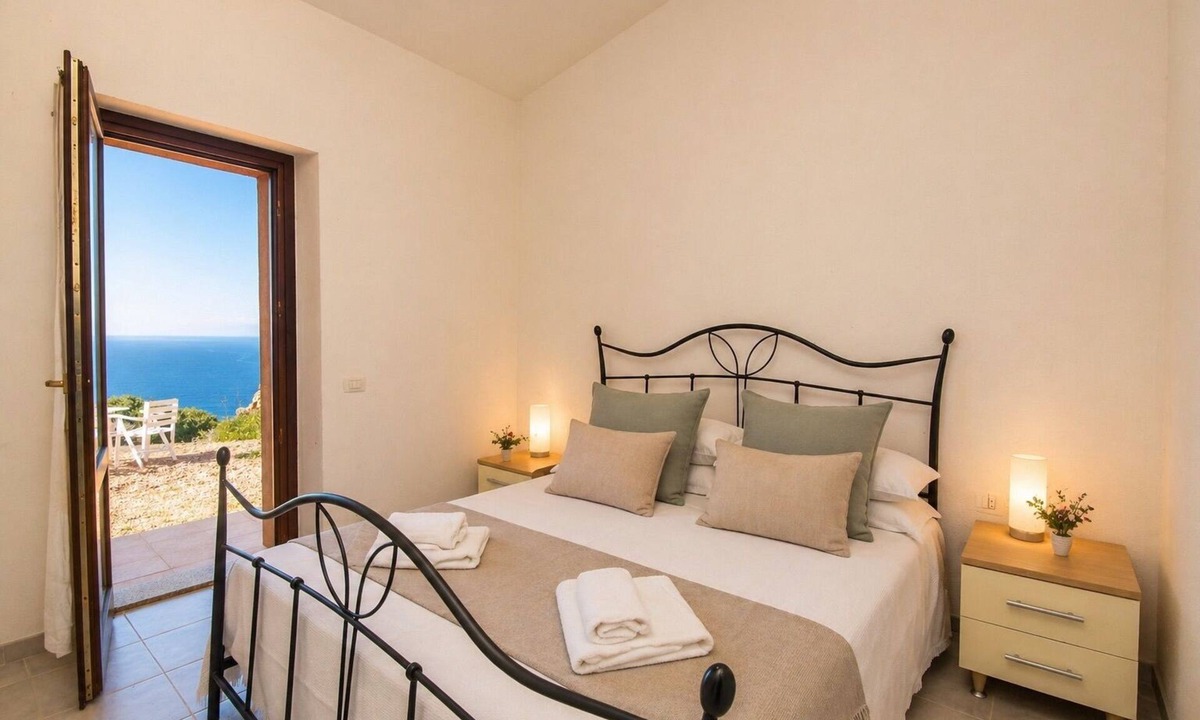Costa Paradiso Villa | Beautiful detached 3 bed Villa, incredible sea views, terrace, close to beach
