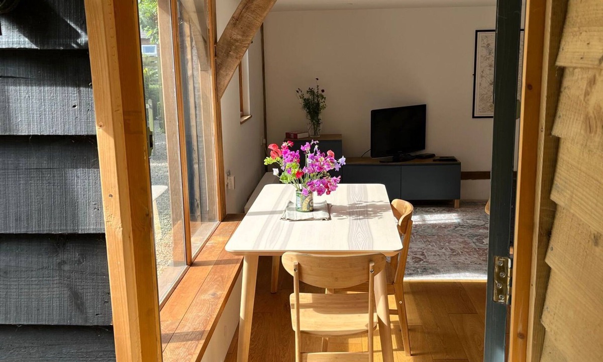 Wallingford Apartment | Beautiful Detached Barn in the Chiltern Hills