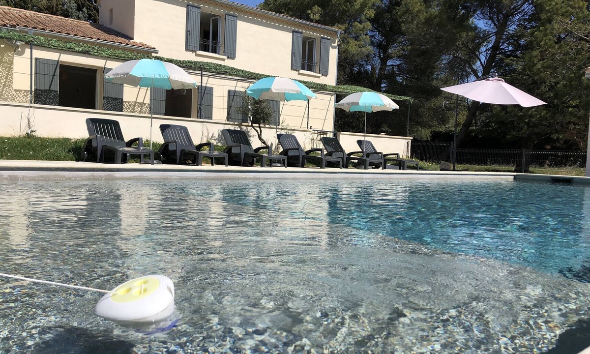Aubignan Villa | Beautiful Friendly Villa with Swimming Pool