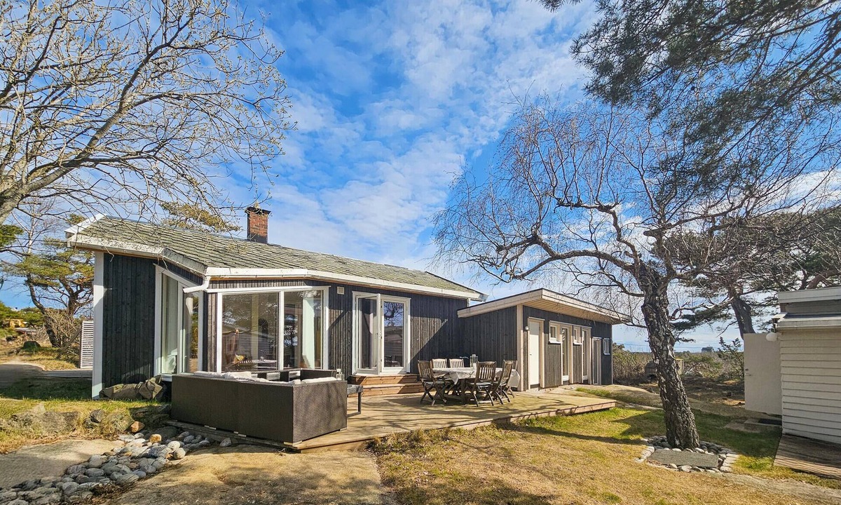 Fredrikstad House | Beautiful home in Gressvik