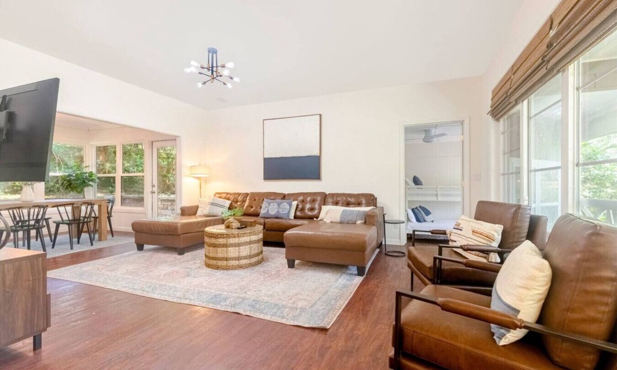 Gainesville House | Beautiful Home Walking Distance to UF Stadium