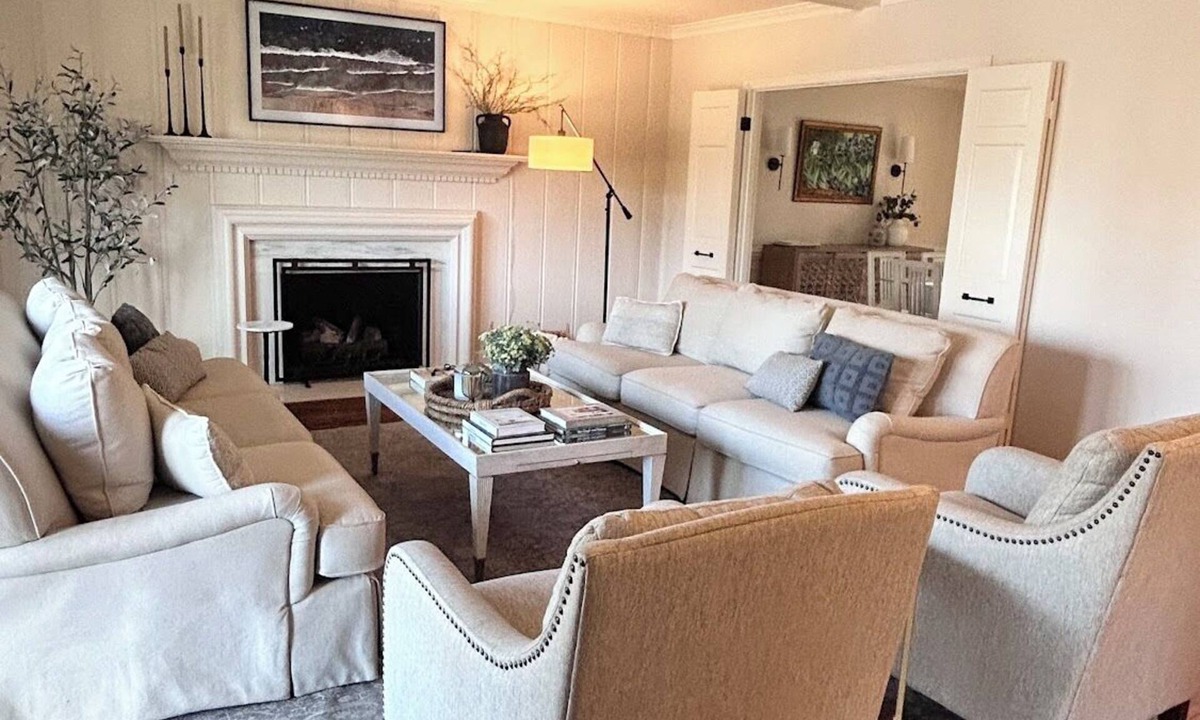 Prospect House | Beautiful Hunting Creek Neighborhood Derby Rental, sleeps 12 ppl