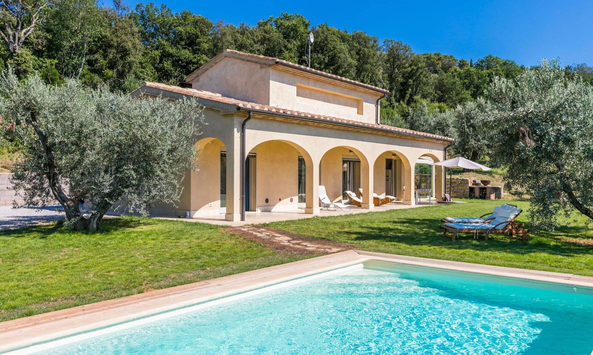 Castagneto Carducci House | Beautiful private villa for 6 people with A/C, WIFI, private pool, TV, patio and panoramic view
