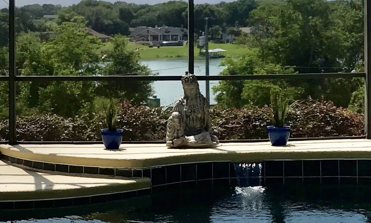 Eustis House | Beautiful lake view home minutes from downtown Mount Dora