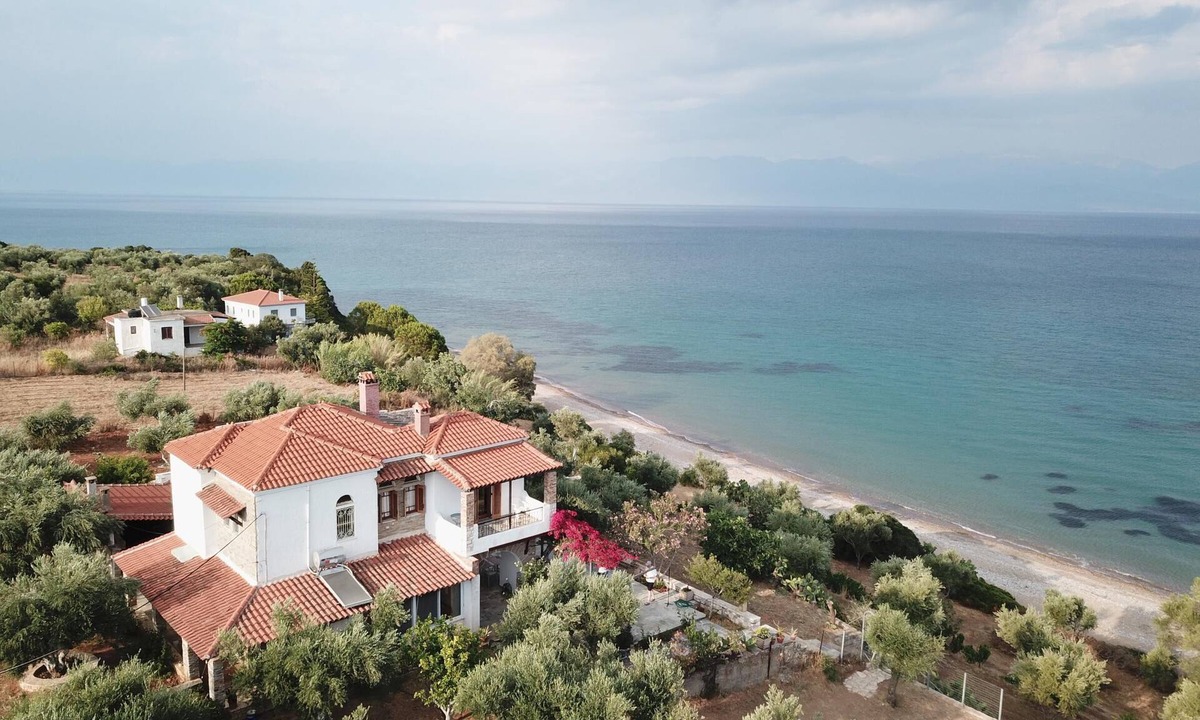 Aipeia House | Beautiful located holiday house above the beach, wifi | Messenia, Peloponnese