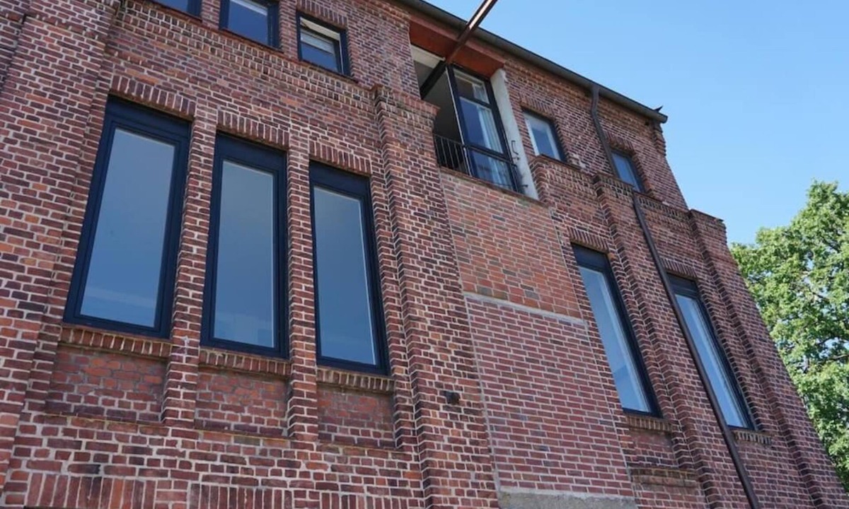 Schenefeld Apartment | Beautiful loft above the rooftops
