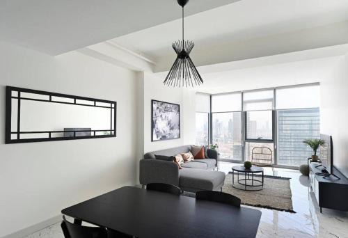 Bomonti House | Beautiful Modern 1BD Condo Views w PoolGym! #223