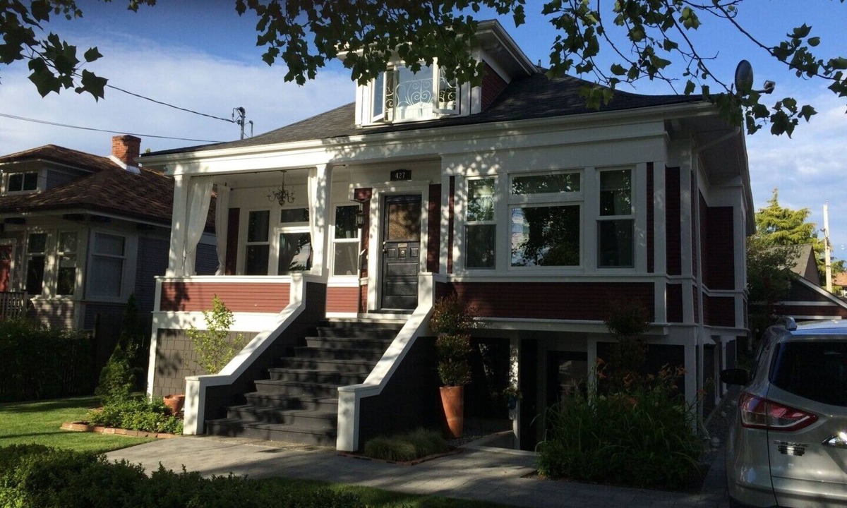 James Bay House | Beautiful modern heritage home in the heart of Victoria