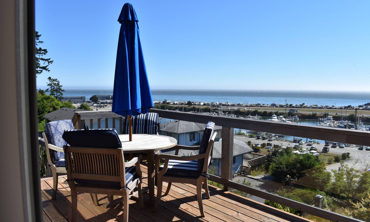 Harbor House | Beautiful Ocean View Home On The Majestic Coast Of Oregon The Blue Heron