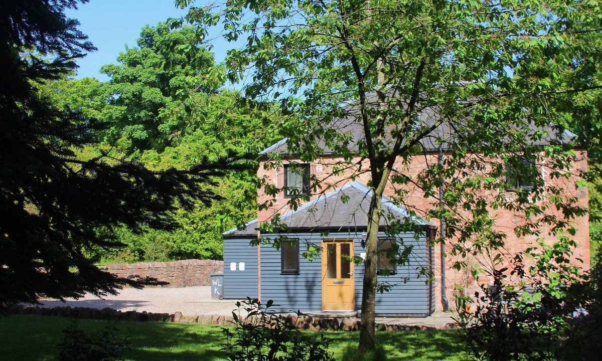 Letham Grange Cottage | Beautiful open plan cottage in the heart of woodlands close to beach and golf.