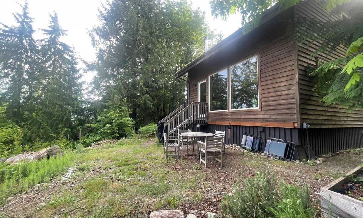 Arlington Cabin | Beautiful, peaceful mountain view cabin.