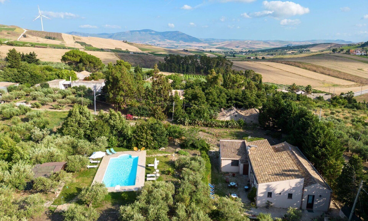 Buseto Palizzolo Villa | Beautiful private villa for 14 people with private pool, WIFI, TV, terrace and pets allowed