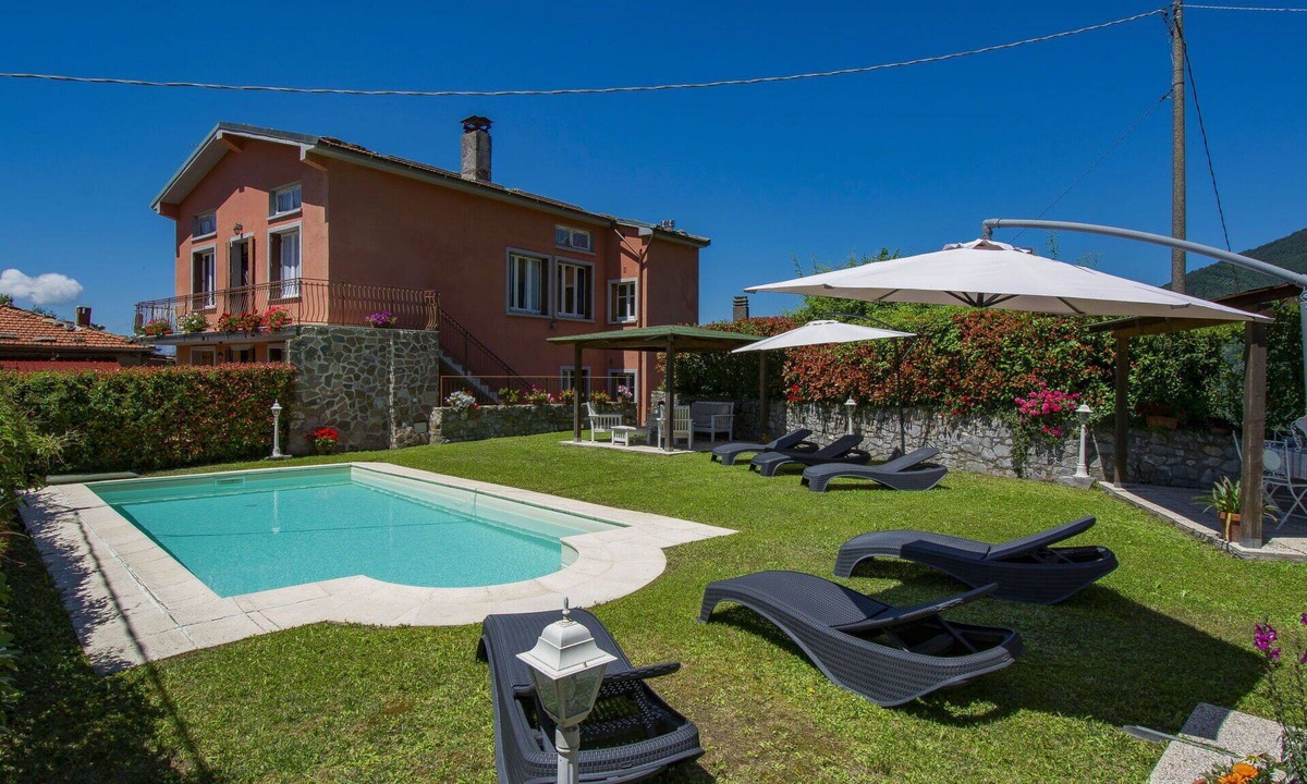 Montefegatesi House | Beautiful private villa with private pool, WIFI, TV, patio, pets allowed and panoramic view