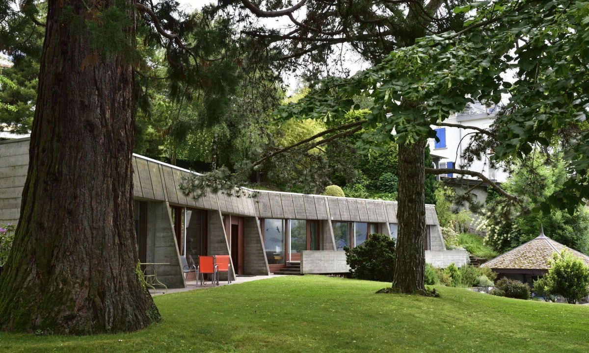 Montreux Villa | Beautiful private villa for 7 guests with WIFI, terrace and pets allowed