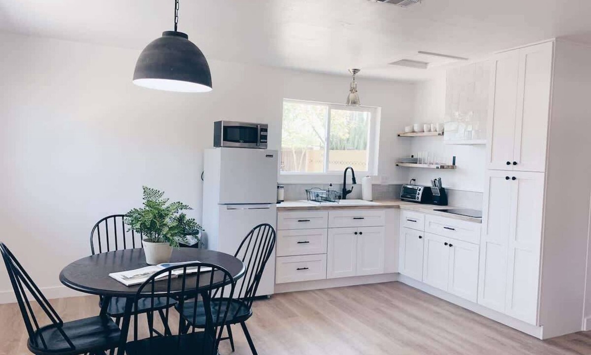 Sherwood Towne House | Beautiful Private Guest House in Arcadia