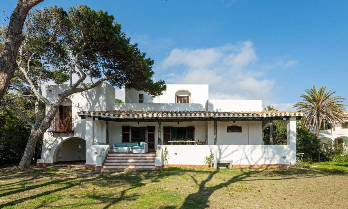 Campulongu Villa | Beautiful private villa for 12 guests with WIFI, A/C, TV, terrace and pets allowed