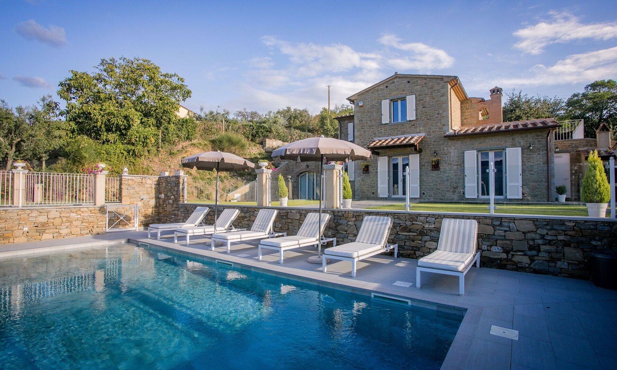 Cortona Villa | Beautiful private villa with private pool, A/C, WIFI, TV, terrace, panoramic view, close to Cortona