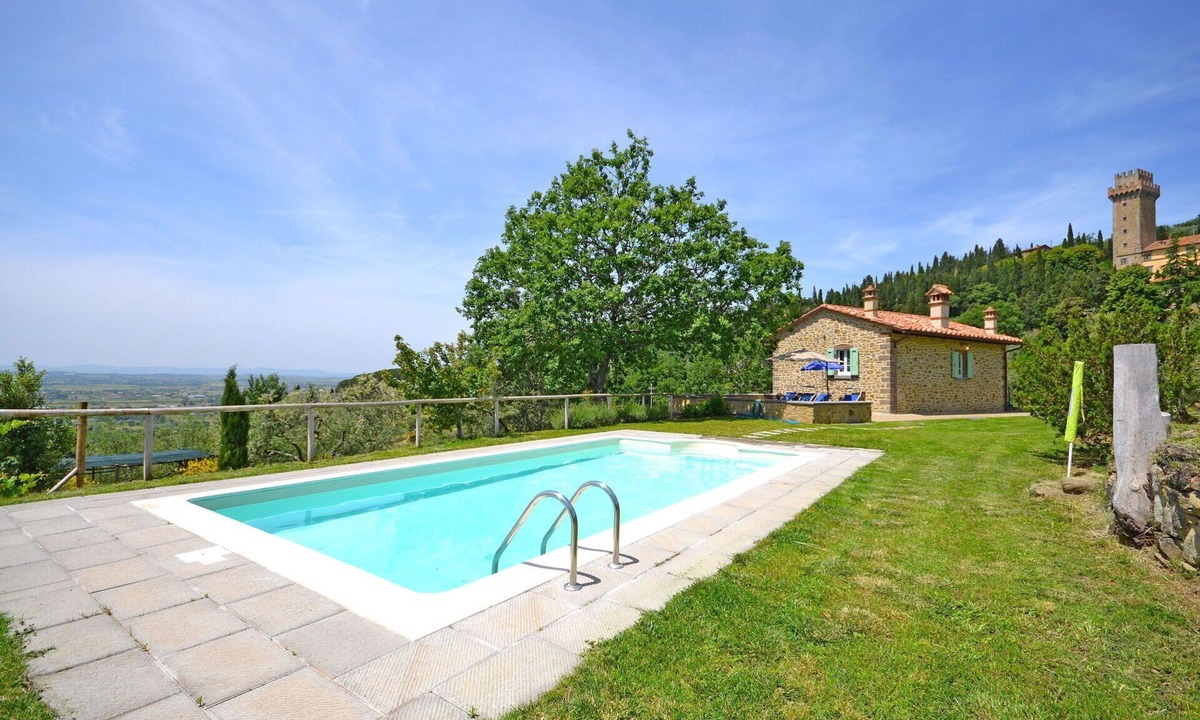 Cortona Villa | Beautiful private villa with A/C, private pool, WIFI, TV, terrace, panoramic view, close to Cortona