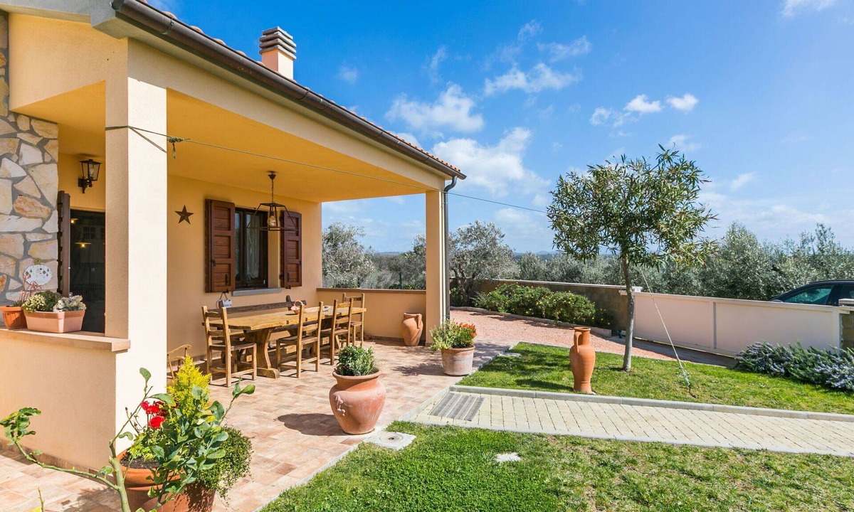 Riparbella House | Beautiful private villa for 8 guests with A/C, WIFI, private pool, TV, patio and pets allowed