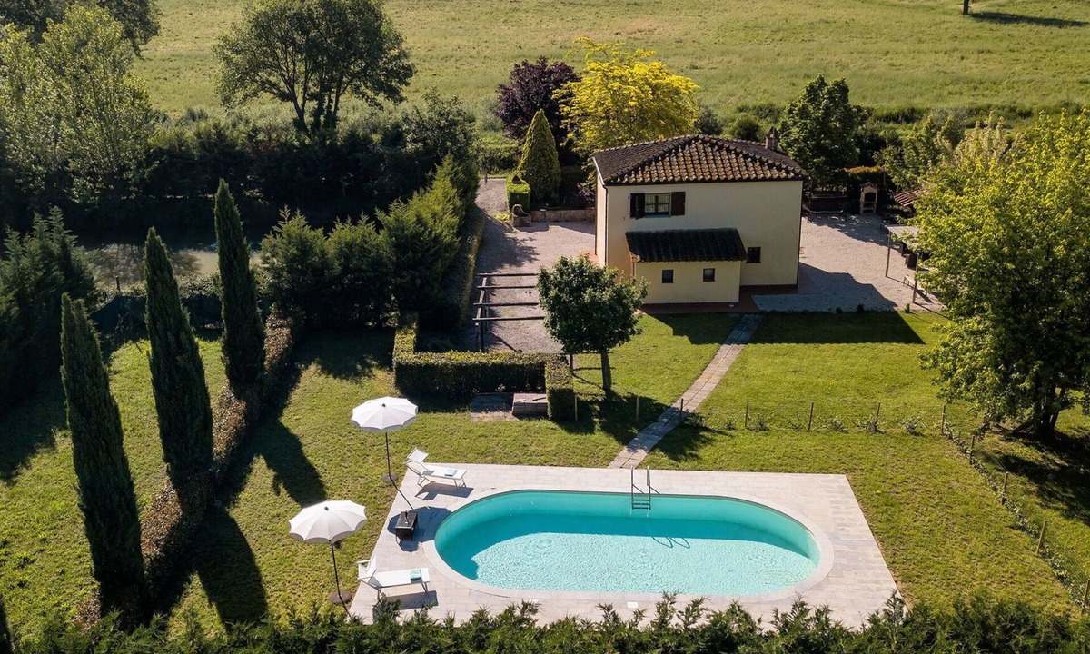 Santarello Villa | Beautiful private villa with WIFI, private pool, A/C, patio, panoramic view, close to Montepulciano