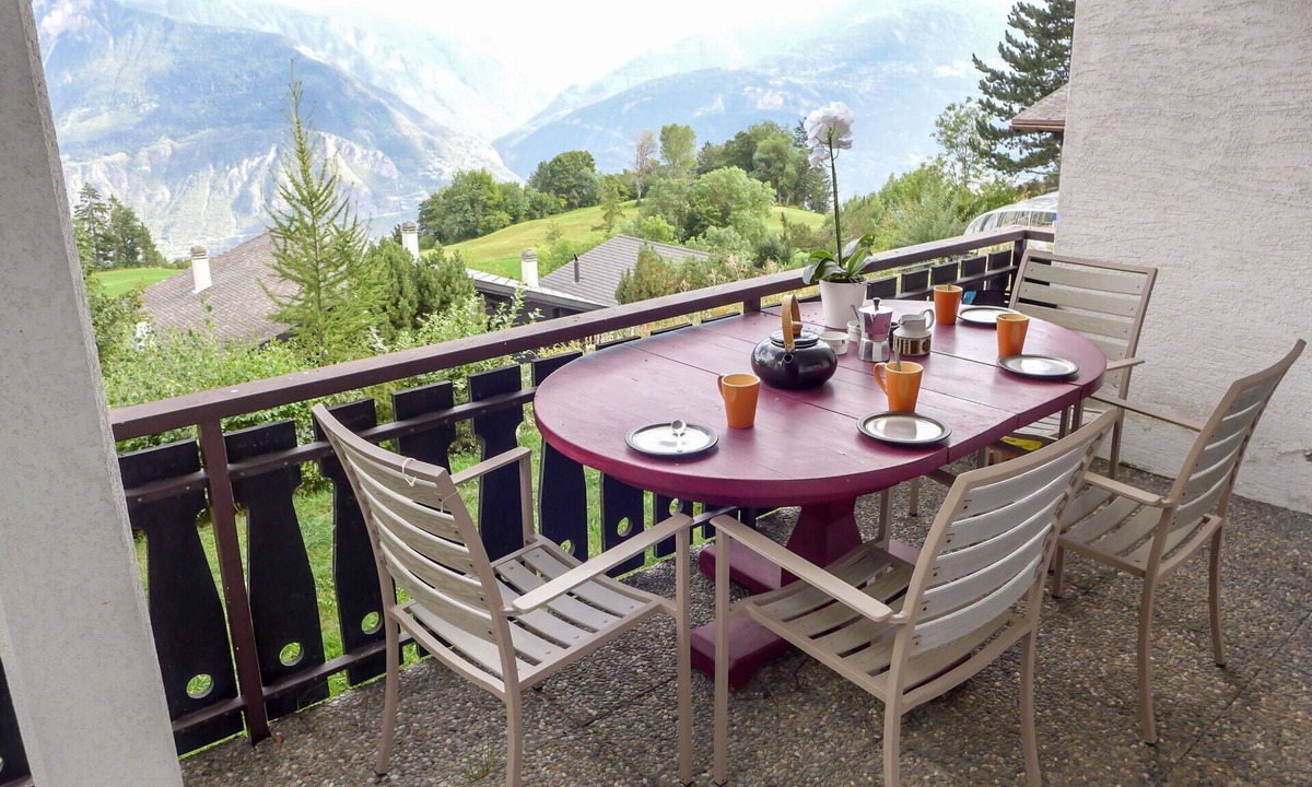 Randogne House | Beautiful private villa for 10 guests with WIFI, TV, terrace and panoramic view