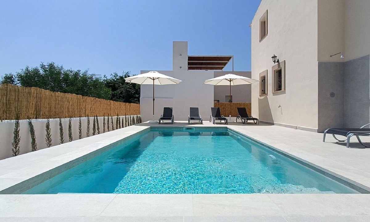 Sa Rapita Villa | Beautiful private villa for 8 guests with A/C, WIFI, private pool, TV and patio