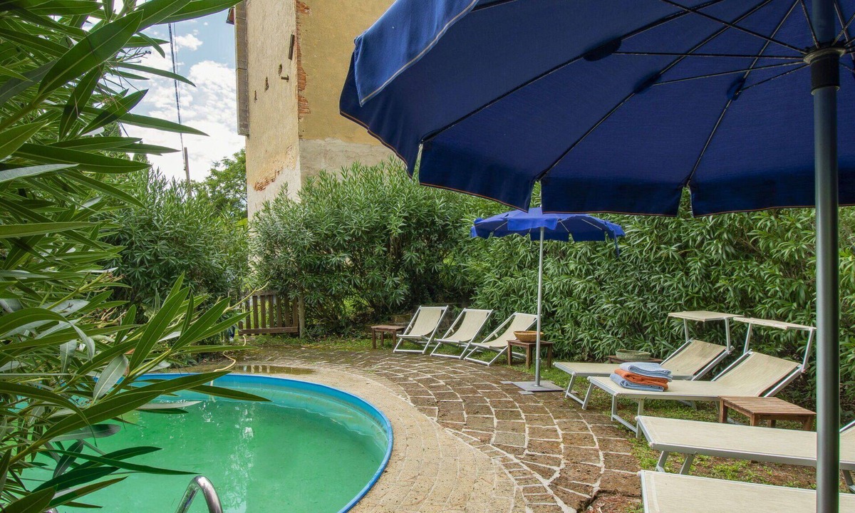 Palaia Villa | Beautiful private villa for 9 people with private pool, WIFI, TV, patio and pets allowed