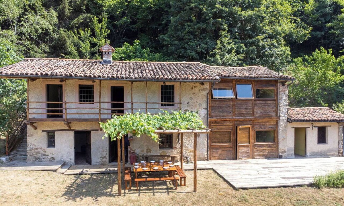 Priero Villa | Beautiful private villa for 10 people with patio, pets allowed and panoramic view